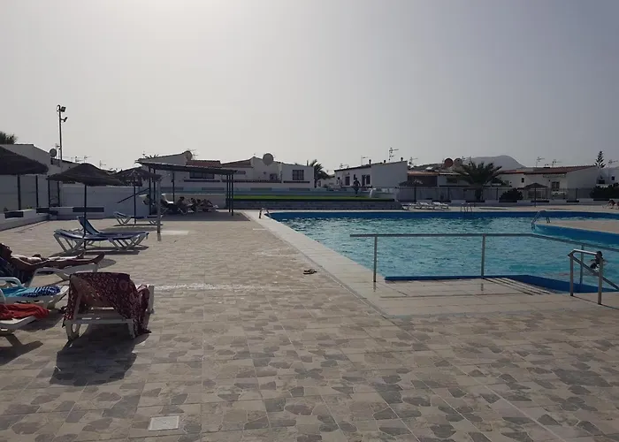 Lägenhet Junto A La Piscina